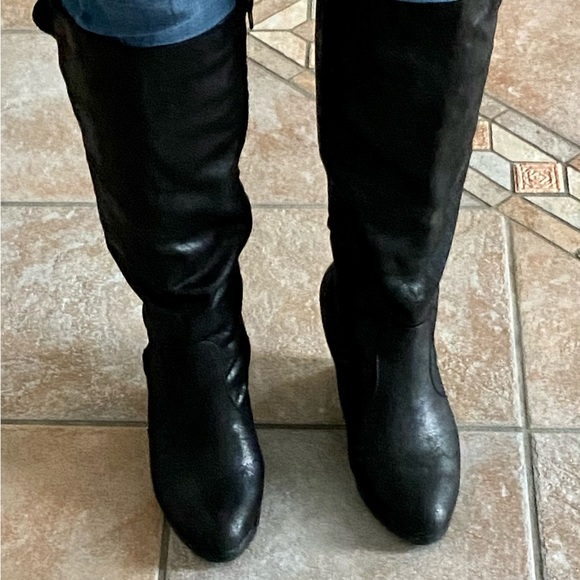 Tall black wedge heel boot by Softmoc - Size 40 (8.5-9) - Picture 3 of 13